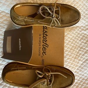 Astorflex Boatflex - New in box.  Size 42/9.0-9.5. Beautiful suede